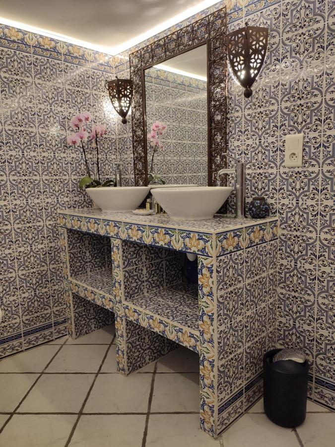 Les Jardins De La Fontaine Bed & Breakfast Alès Dış mekan fotoğraf
