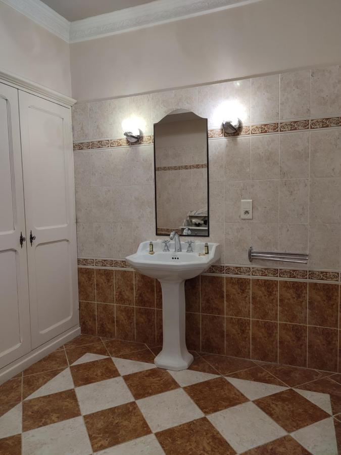 Les Jardins De La Fontaine Bed & Breakfast Alès Dış mekan fotoğraf