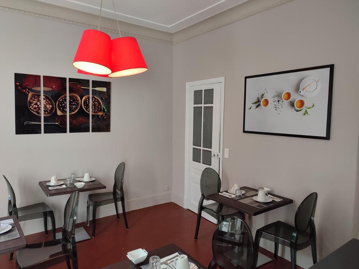 Les Jardins De La Fontaine Bed & Breakfast Alès Dış mekan fotoğraf