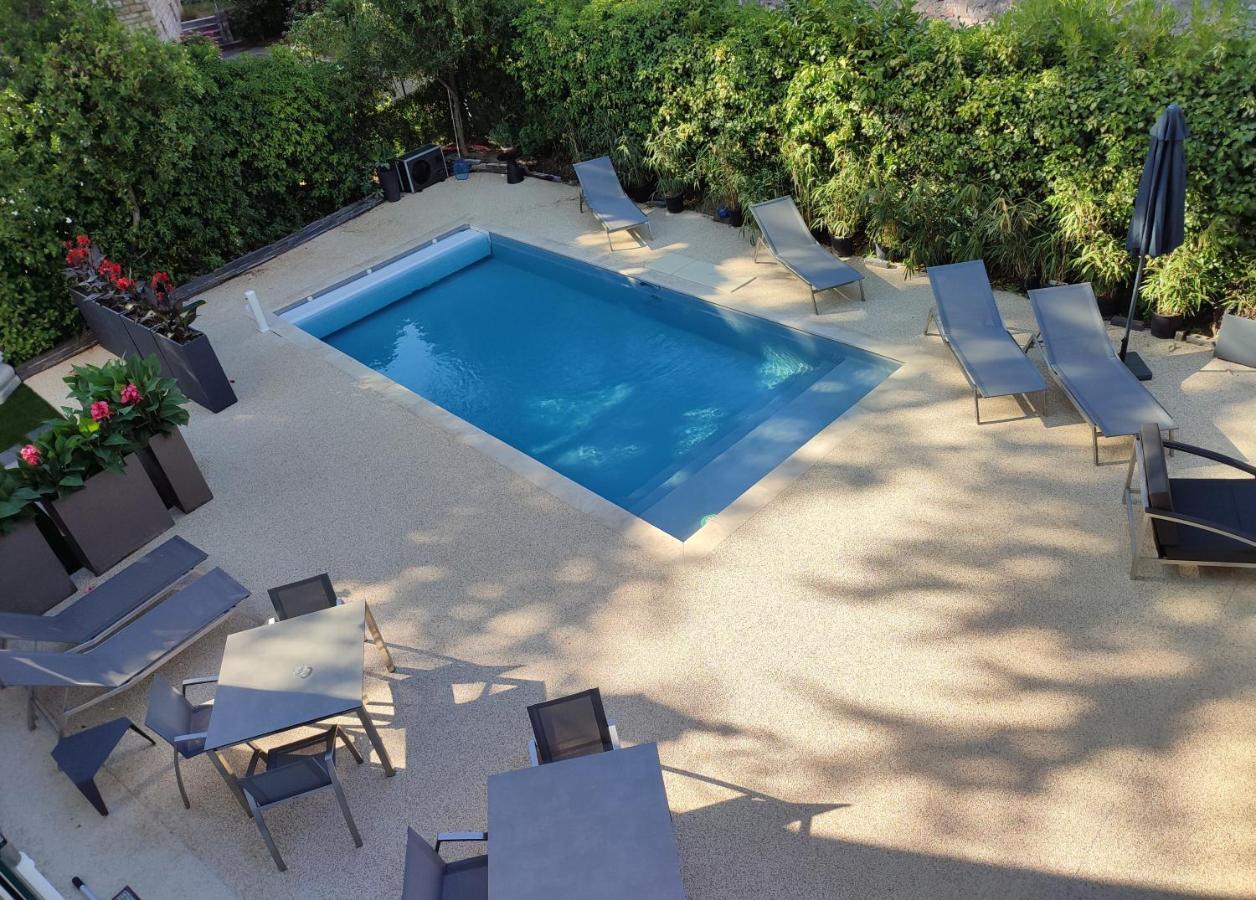 Les Jardins De La Fontaine Bed & Breakfast Alès Dış mekan fotoğraf